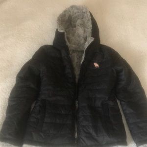 Abercrombie Navy blue puffer Girls